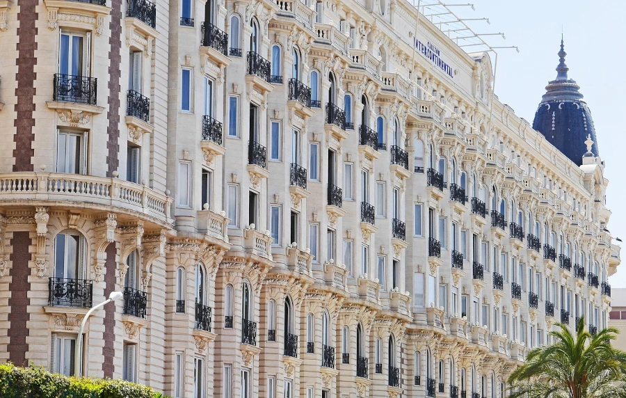 Cannes babski wyjazd butikowe biuro podróży